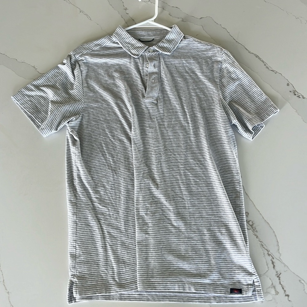 Faherty movement polo size medium